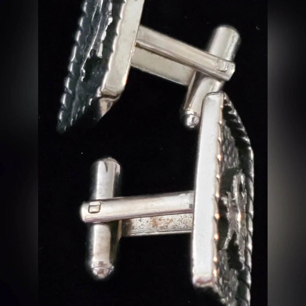 Anheiser Busch Emblem Cufflinks Vintage Eagle A Silver Tone
